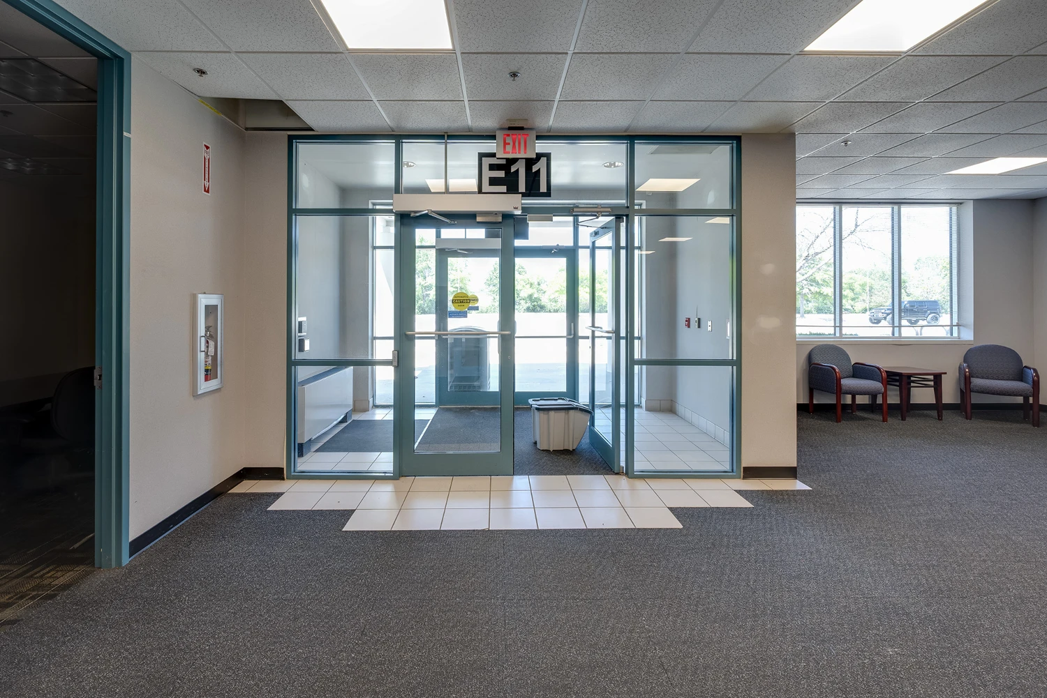 REIT Sale | 105K SF Industrial | 22'-24 Ceiling Heights | Kansas City MSA