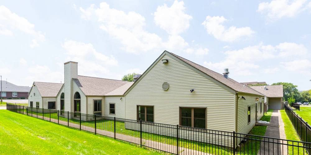 REIT Sale | The Atrium - Former Senior Living Facility | Rockford, IL