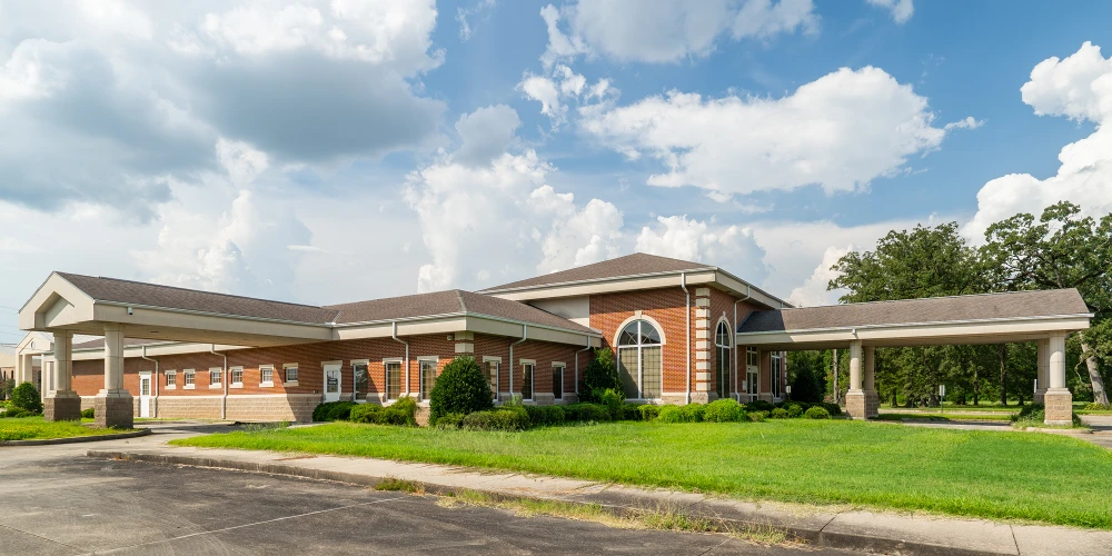 REIT Sale | $1 Reserve - Former Glenwood Surgery Center | West Monroe, LA