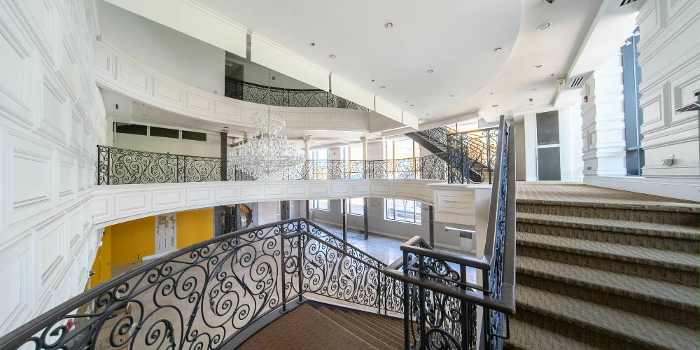 9,000 SF Office & Retail Building | Downtown Royal Oak, MI