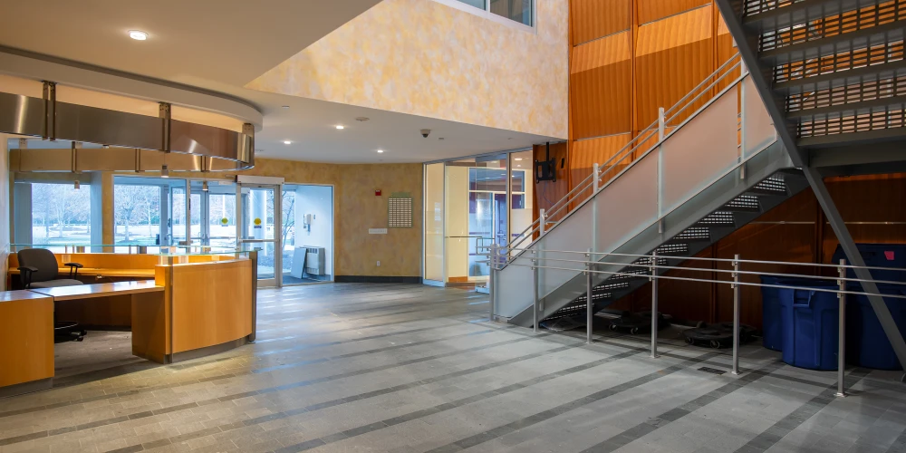 REIT Sale | 328,232 SF Class A Office | Boston MSA