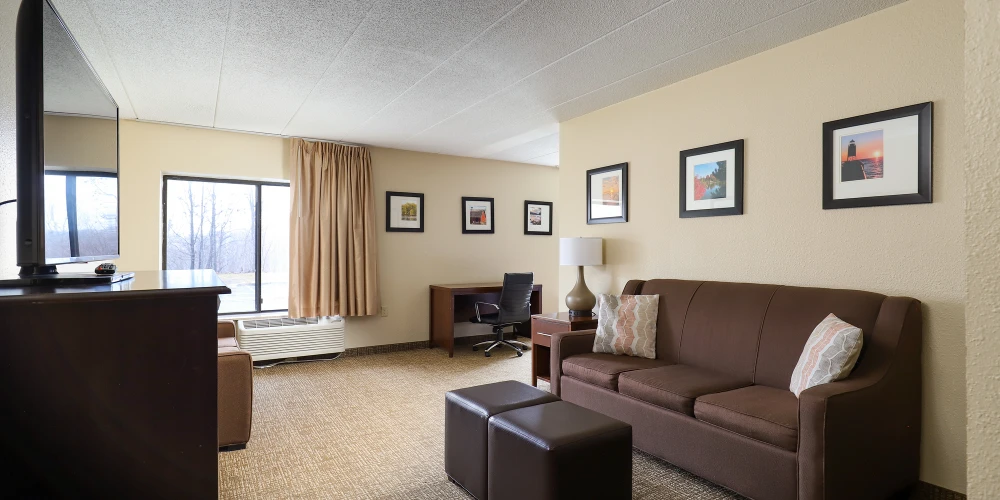 Comfort Inn - Airport | Grand Rapids, MI