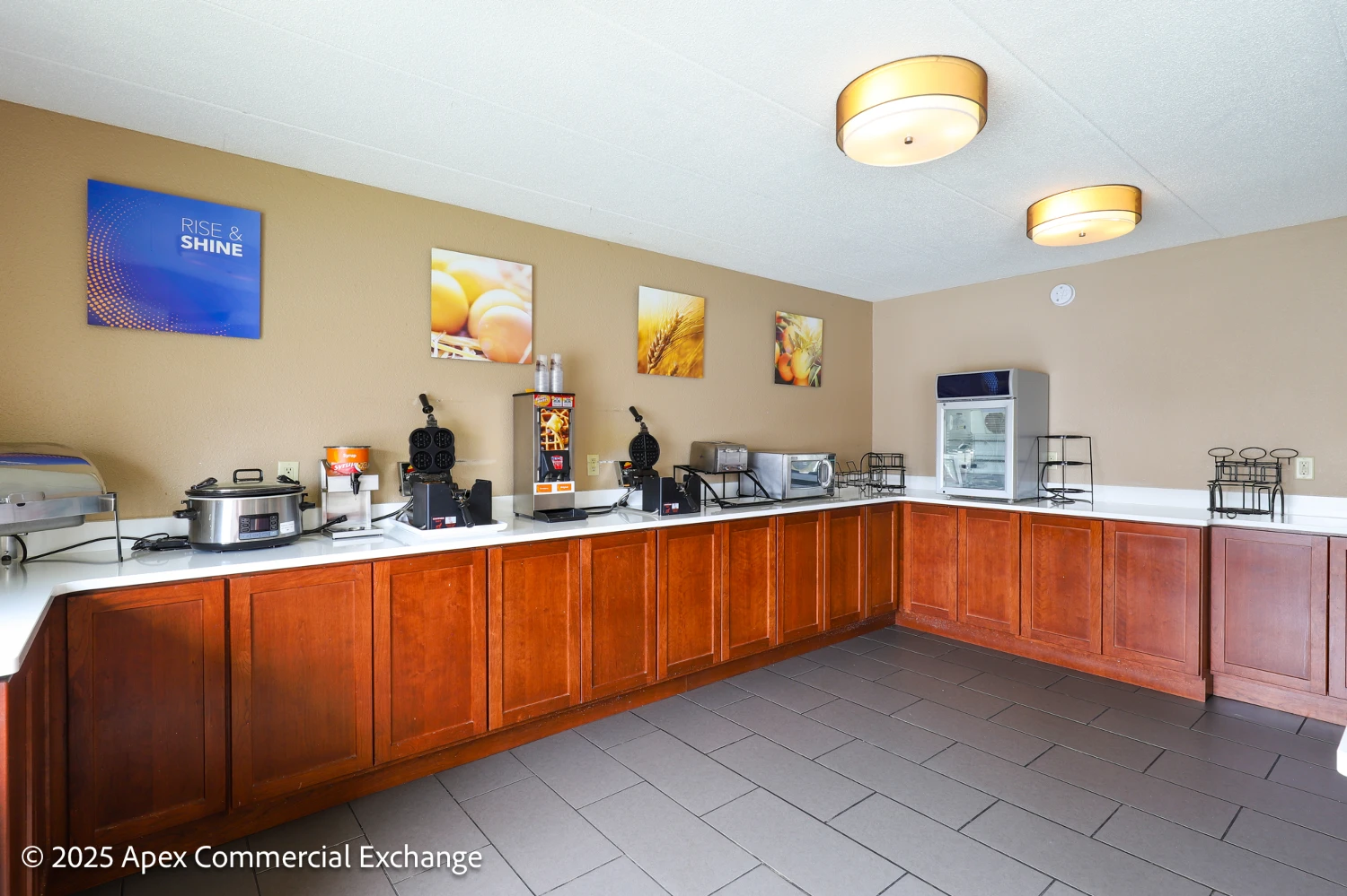 Comfort Inn - Airport | Grand Rapids, MI