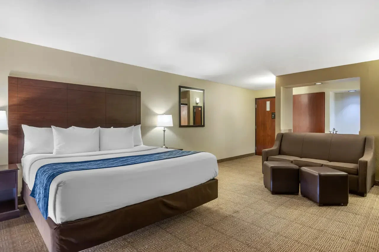 Comfort Inn - Airport | Grand Rapids, MI