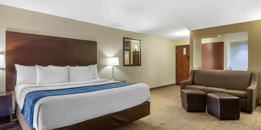 Comfort Inn - Airport | Grand Rapids, MI