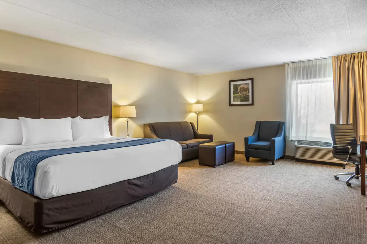 Comfort Inn - Airport | Grand Rapids, MI