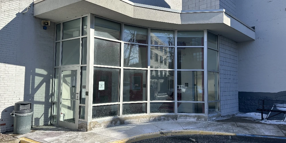 1160 Main St - 8700 +/- SF Office Building