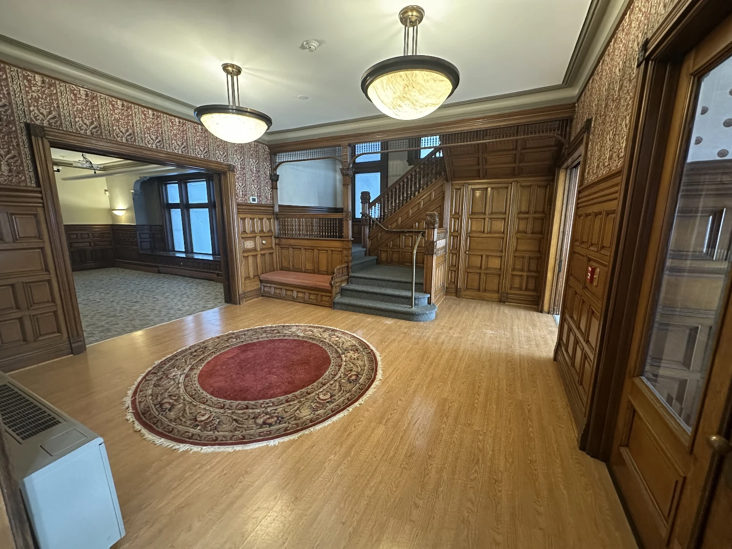 1160 Main St - 8700 +/- SF Office Building