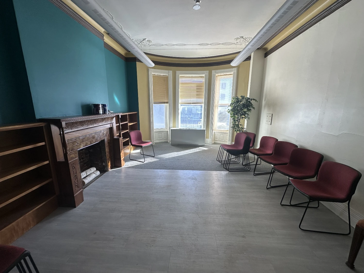 1160 Main St - 8700 +/- SF Office Building