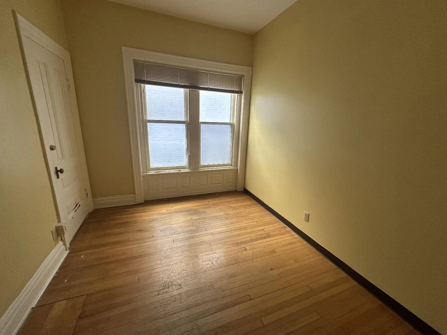 1160 Main St - 8700 +/- SF Office Building