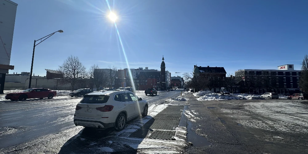 1160 Main St - 8700 +/- SF Office Building