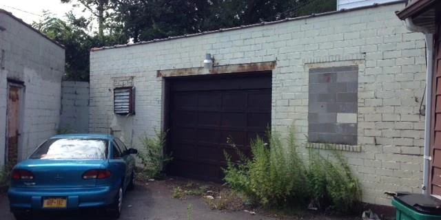 145 Ontario St - 7,450 +/- SF Mixed-Use building