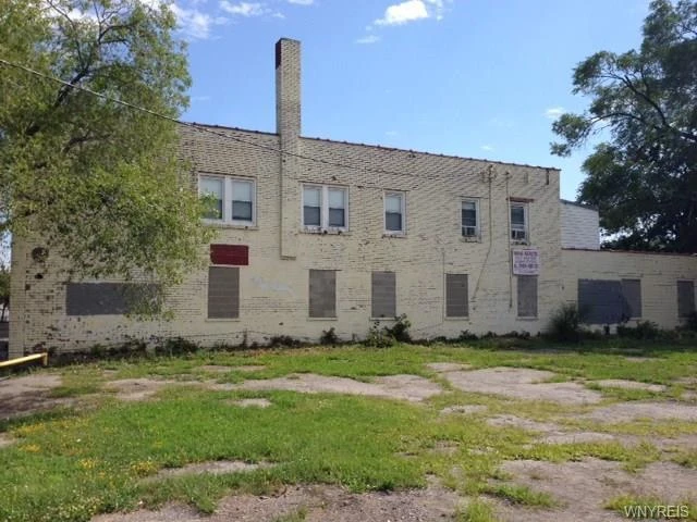 145 Ontario St - 7,450 +/- SF Mixed-Use building