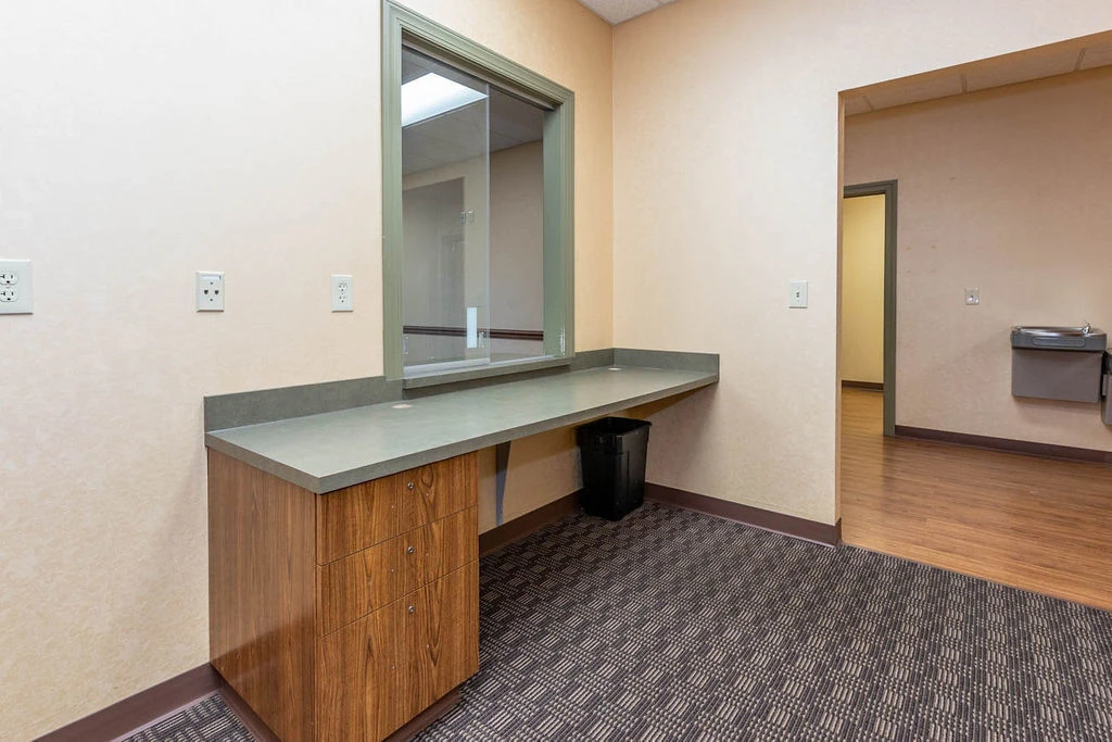 16 Davison Court - Medical & Professional Offices