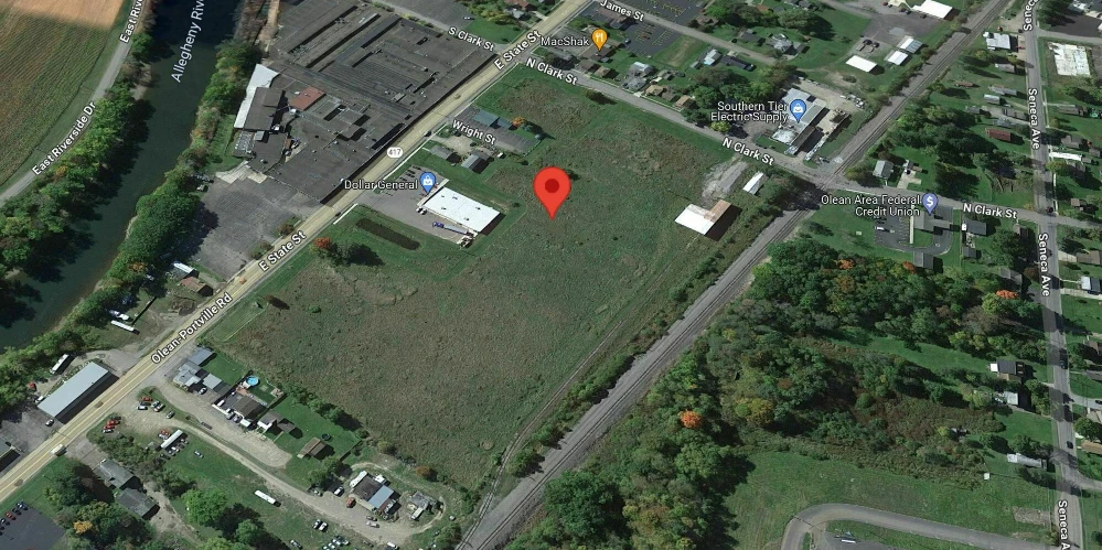2+/- Acres up to 8+/- Acres w/Rail line access