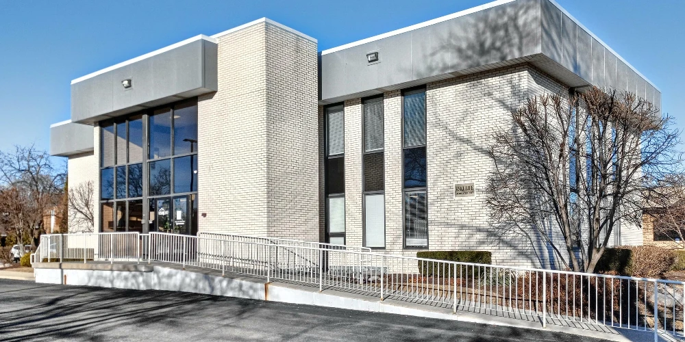 2435 Glenwood Ave, Joliet, IL for sale
