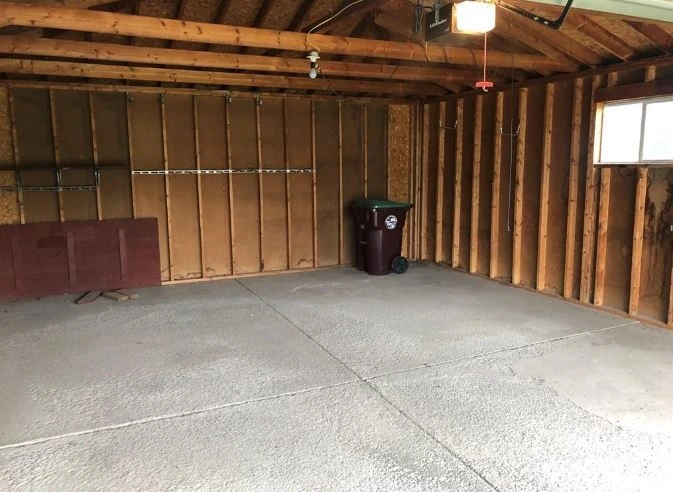 2890 Southwestern Blvd - Commercial & Residential (Mixed Use) Land with 720+/- SF House