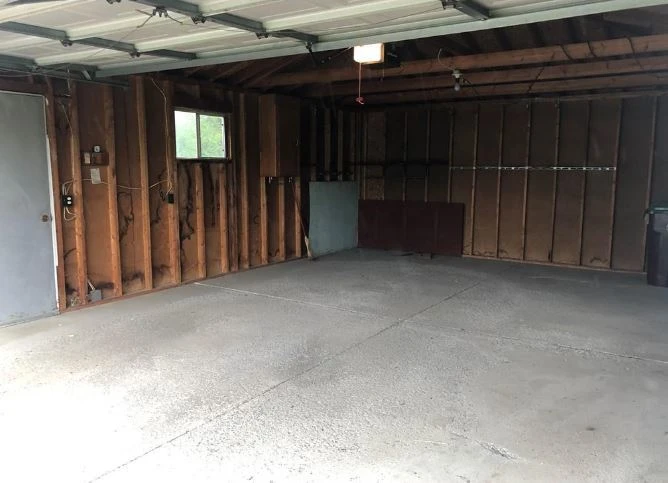 2890 Southwestern Blvd - Commercial & Residential (Mixed Use) Land with 720+/- SF House
