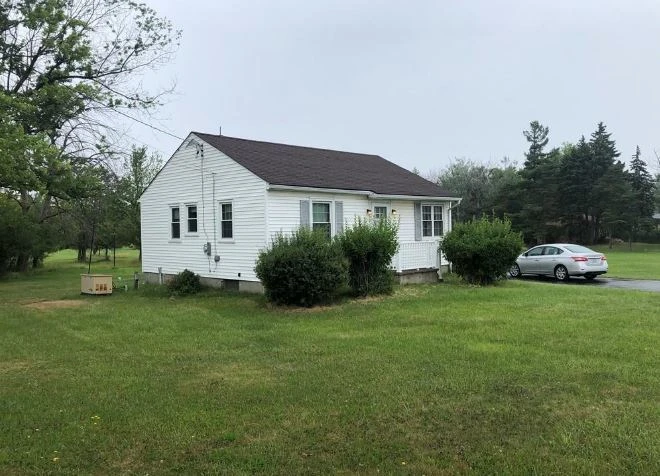 2890 Southwestern Blvd - Commercial & Residential (Mixed Use) Land with 720+/- SF House