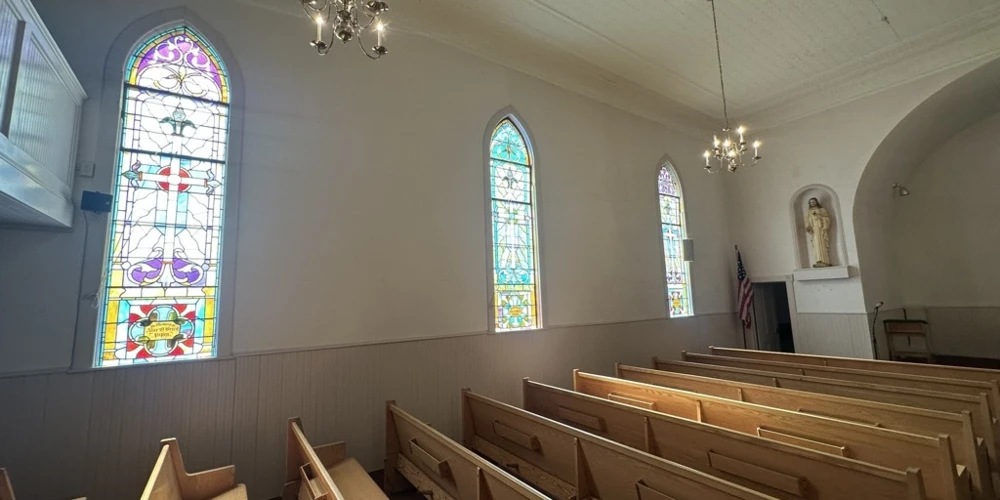 3915 Cottage bridge Rd - Traditional wood-frame church building