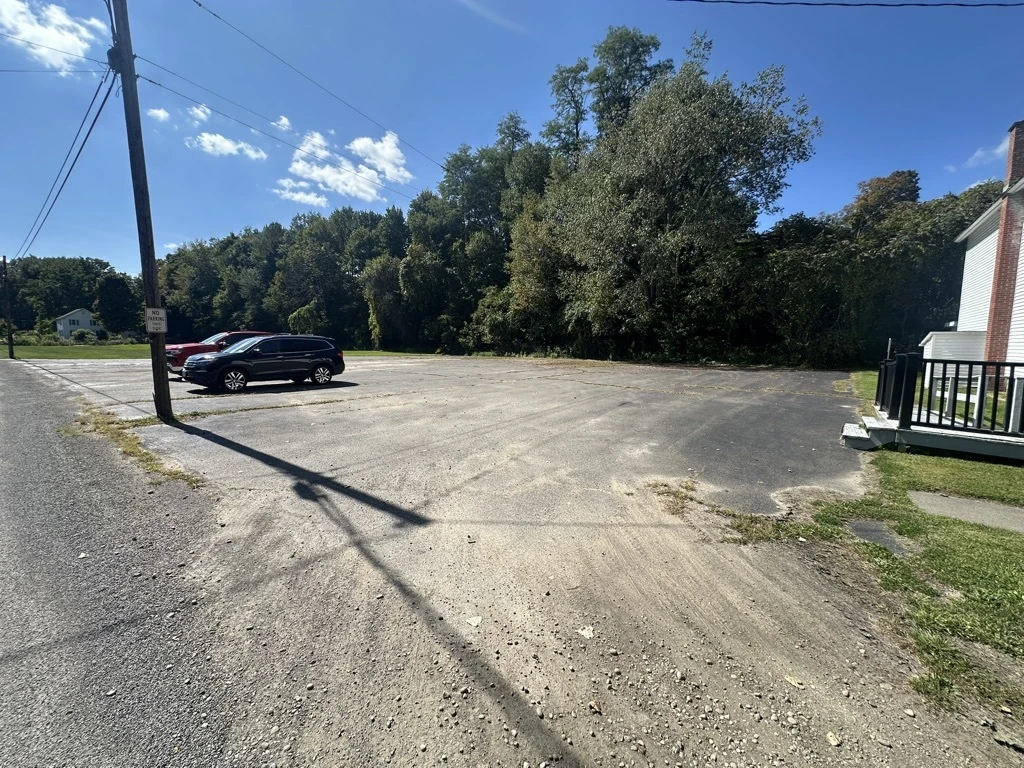 3915 Cottage bridge Rd - Traditional wood-frame church building