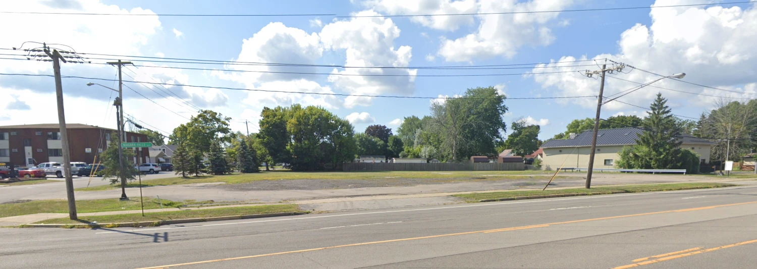 8811 Niagara Falls Blvd - 0.83+/- Acres Vacant Land