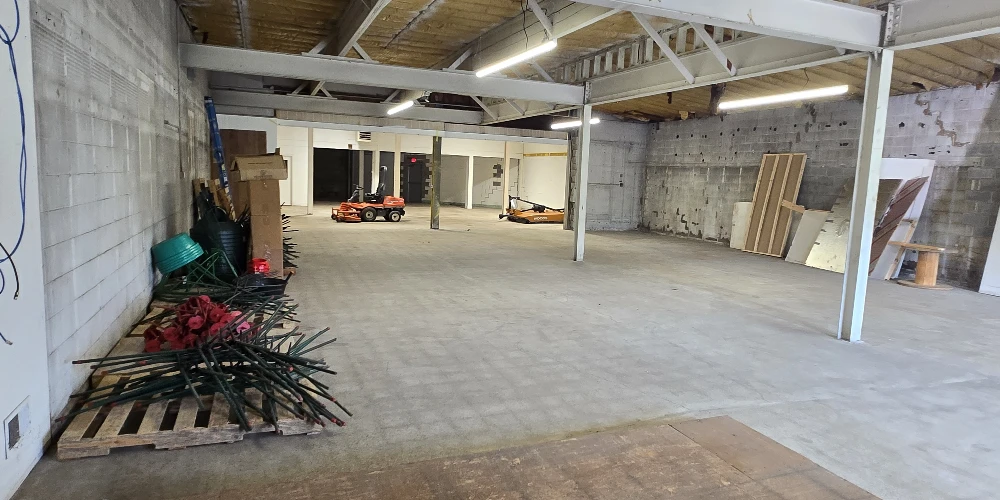 9170 Transit Rd - 14,710+/- SF  WAREHOUSE SPACE
