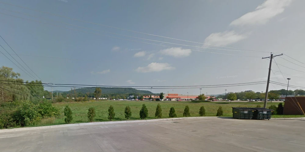 Dan Eaton Dr. - 3.71+/- Acres Buildable Vacant Land