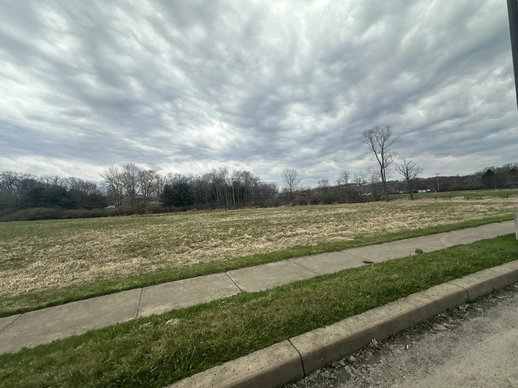 Dan Eaton Dr. - 3.71+/- Acres Buildable Vacant Land