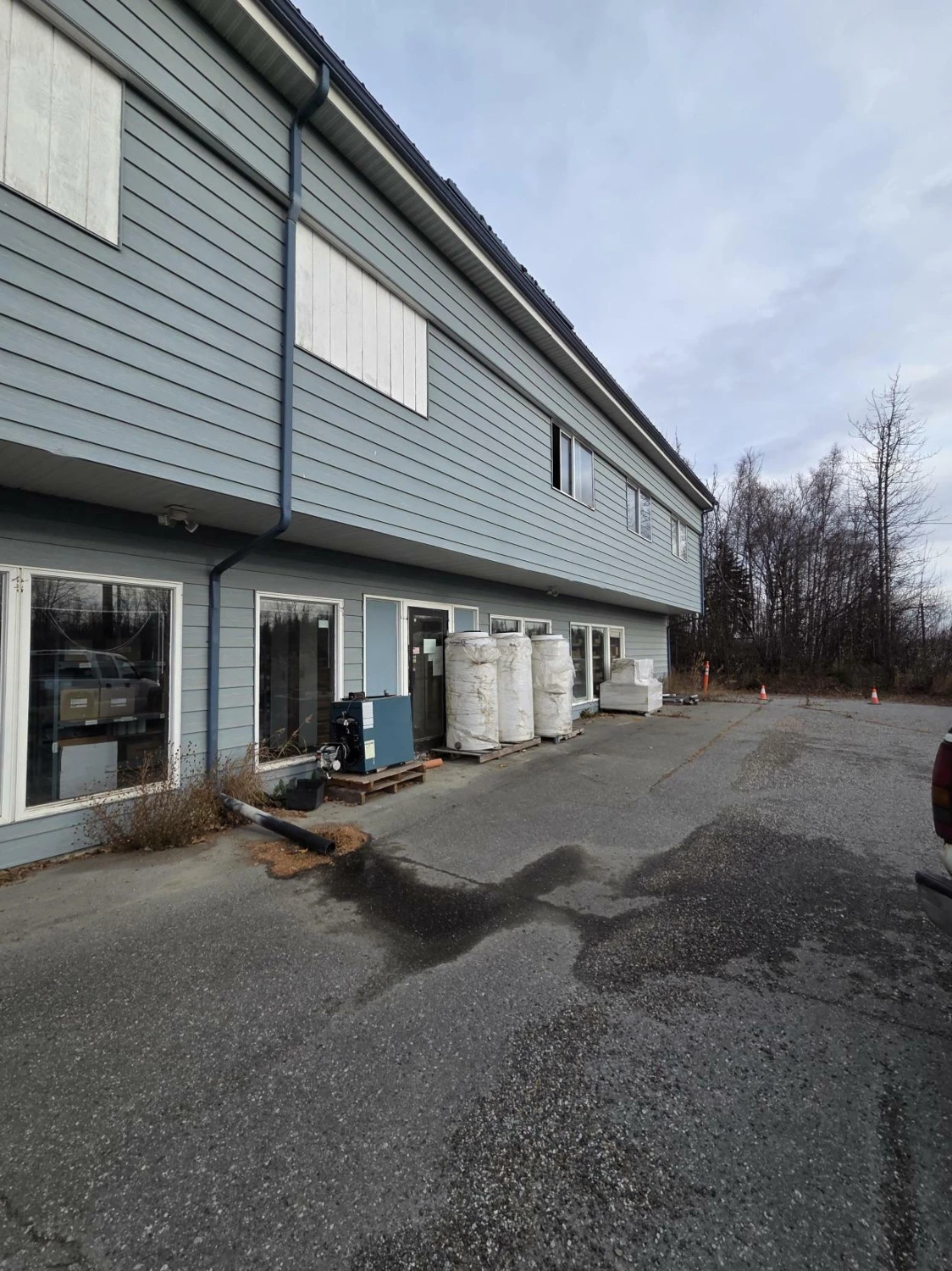 Distribution Warehouse for Sale in Wasilla with Highway Frontage