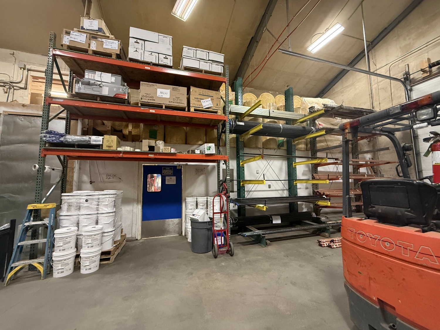 Distribution Warehouse for Sale in Wasilla with Highway Frontage