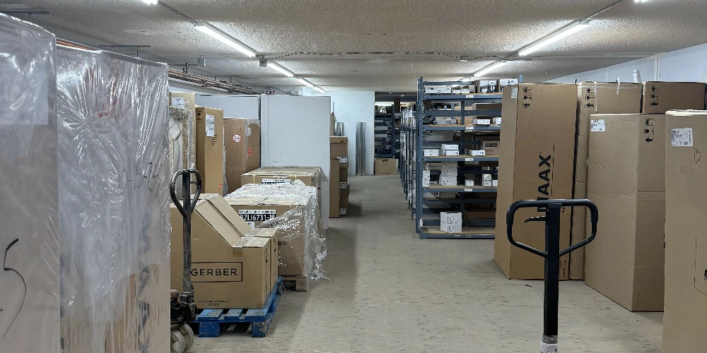 Distribution Warehouse for Sale in Wasilla with Highway Frontage
