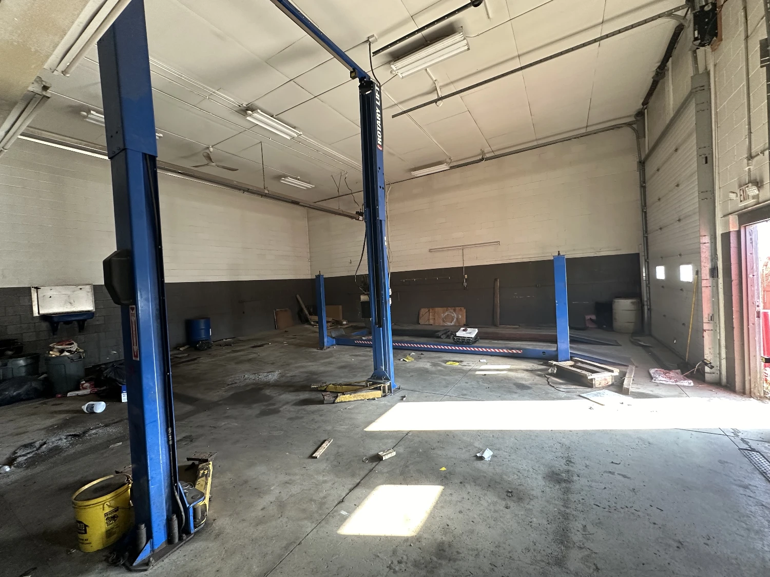 3106 Walden Ave - Former AAMCO For Sale