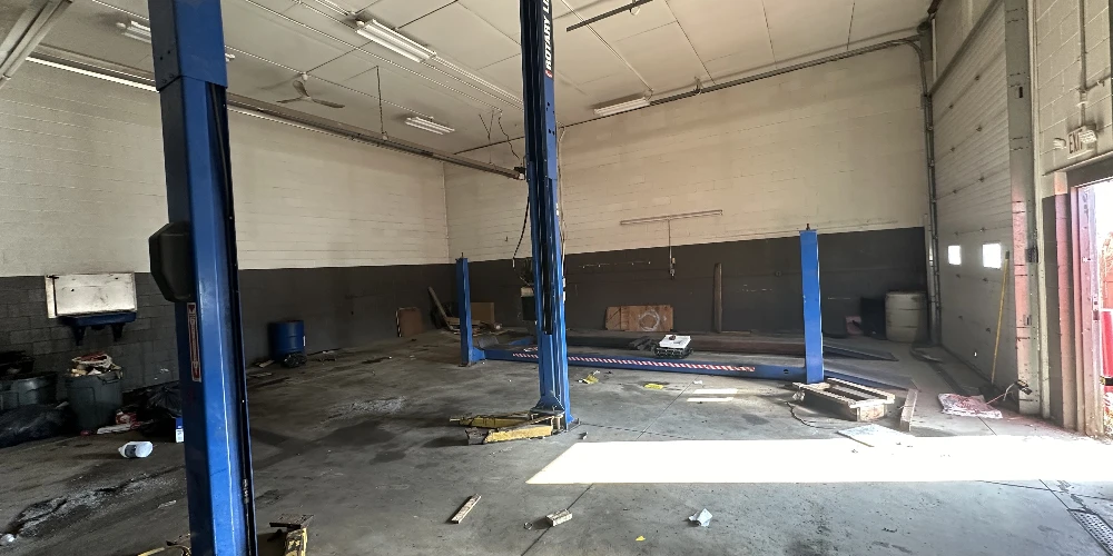 3106 Walden Ave - Former AAMCO For Sale