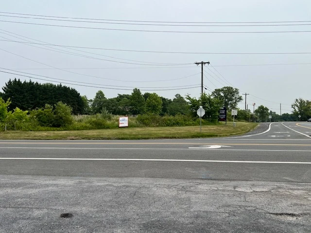 Middletown Village, Commercial Development