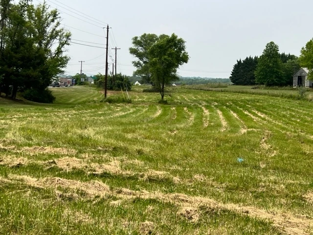 Middletown Village, Commercial Development