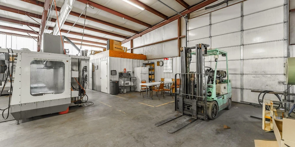 12182 Peach Orchard Rd, Bentonville