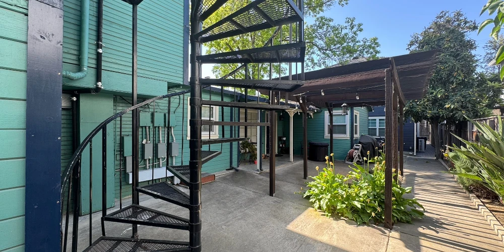 2620 T Street