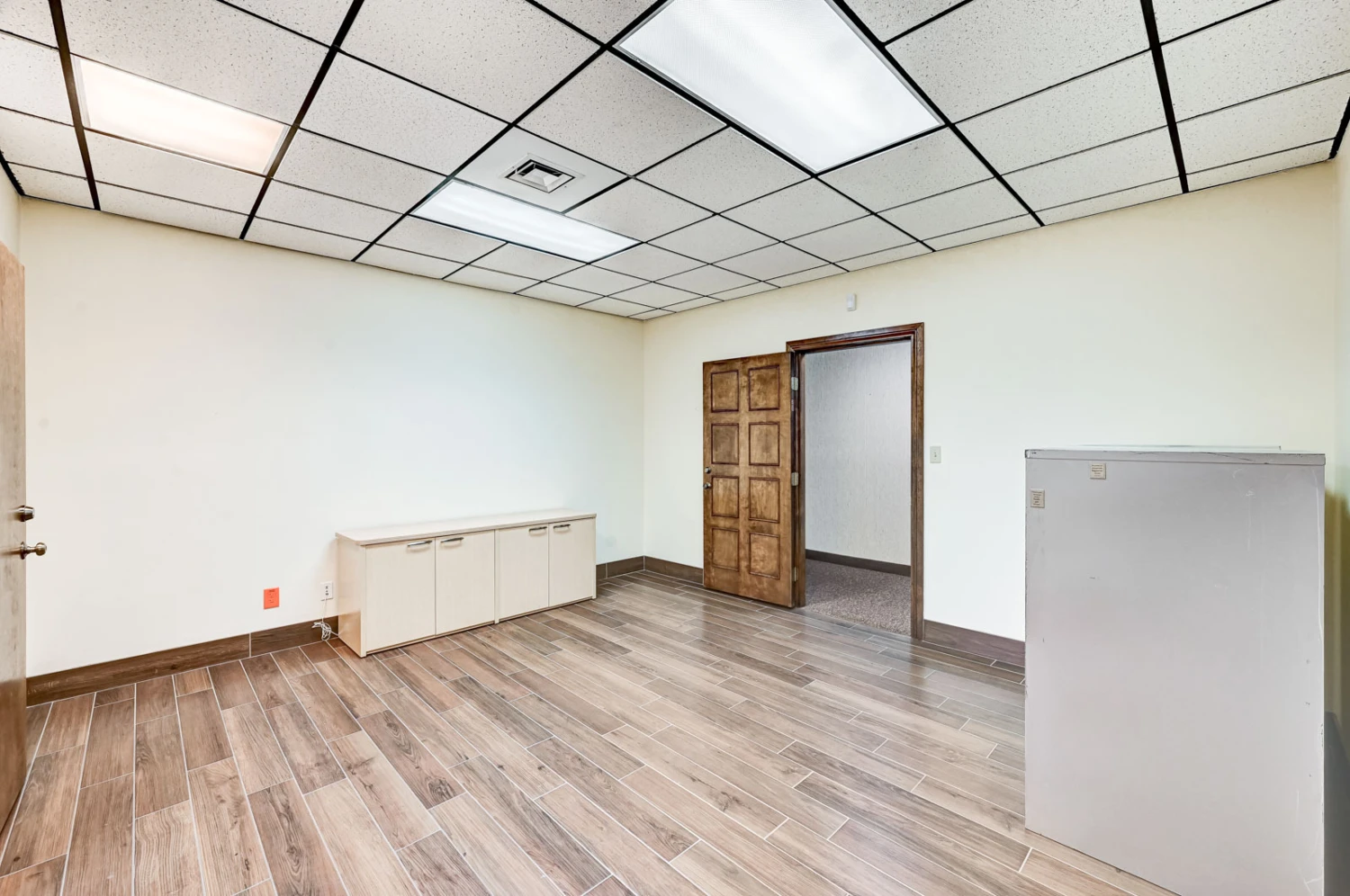 601 S Rancho Dr Ste C22 & C23, Las Vegas, NV for sale