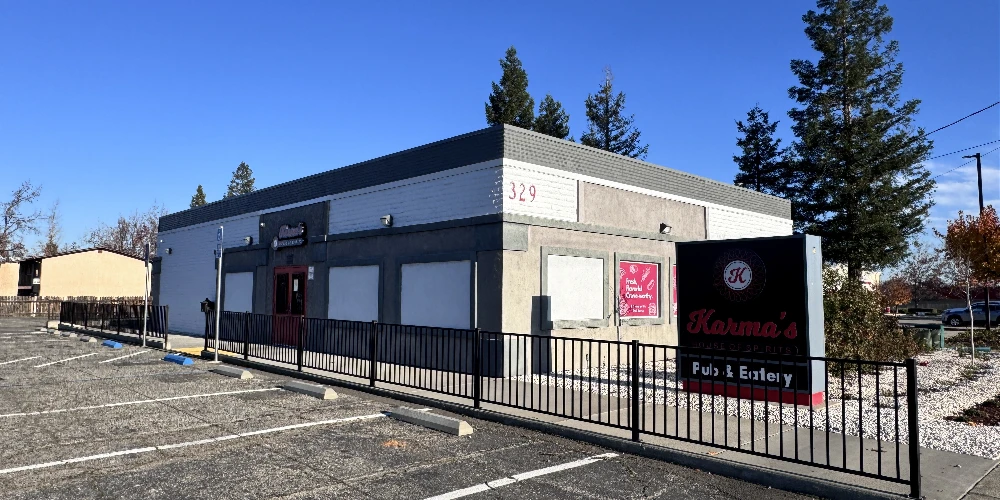 Freestanding Restaurant 329 Lake Blvd 