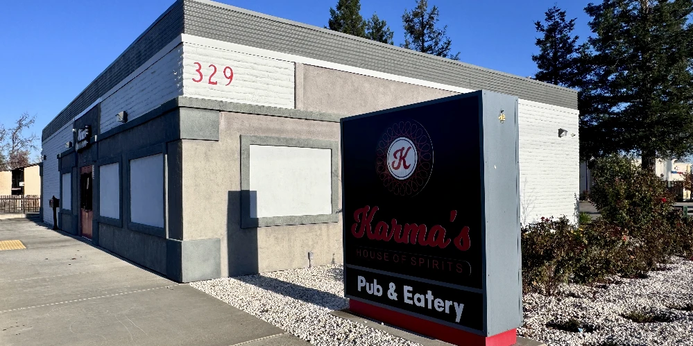 Freestanding Restaurant 329 Lake Blvd 