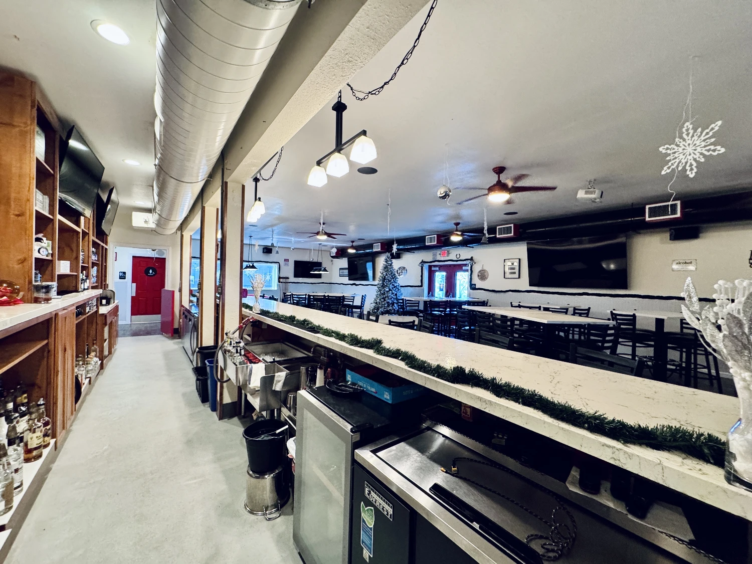 Freestanding Restaurant 329 Lake Blvd 