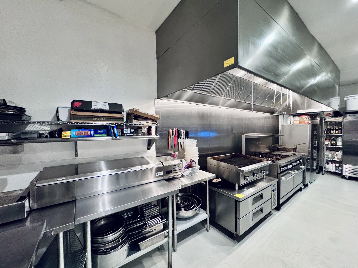 Freestanding Restaurant 329 Lake Blvd 