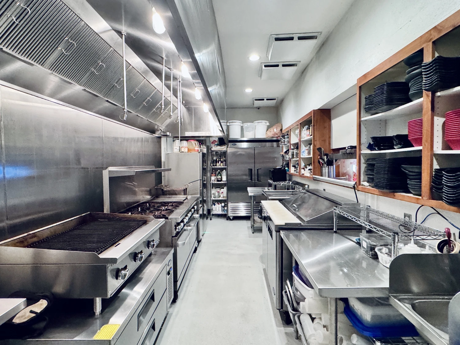 Freestanding Restaurant 329 Lake Blvd 