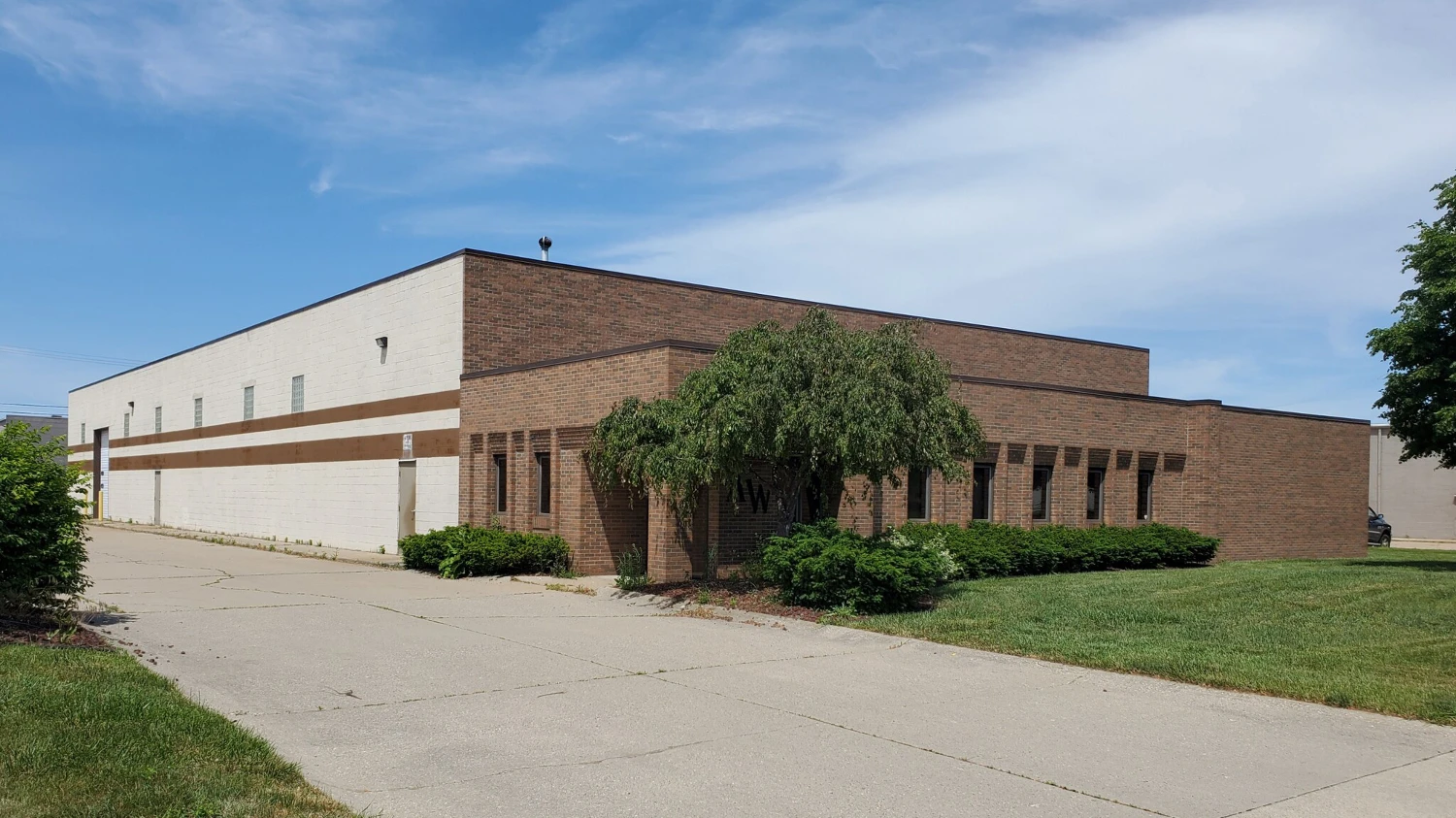 33891 Doreka Dr, Fraser, MI for sale