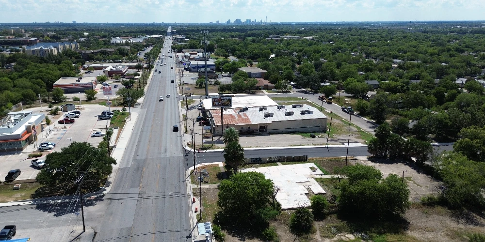 3570-3580 Culebra Rd
