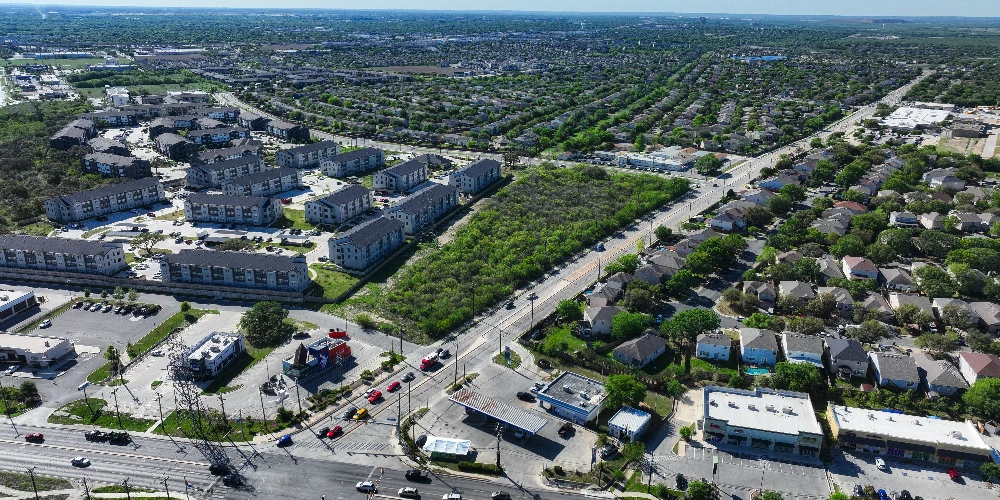 5.6 AC Corner Site | Hunt Ln & Vista West | Owner Financing & Build-to-Suit