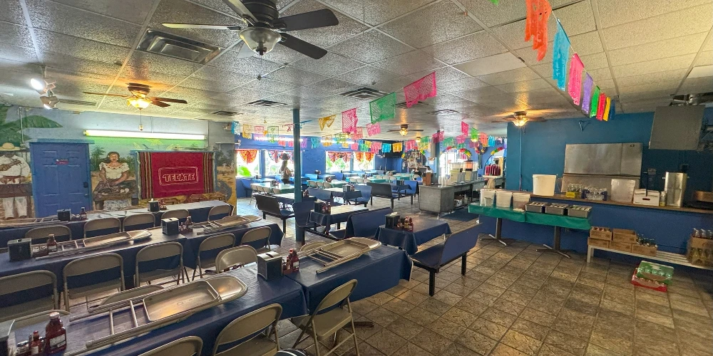 603 Bandera - Corner Restaurant + Apartment | Turnkey Equipment | Validated Corridor