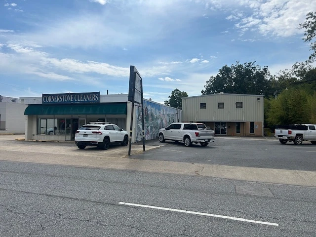 Oakland Avenue Retail