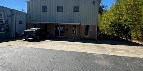 Oakland Avenue Retail